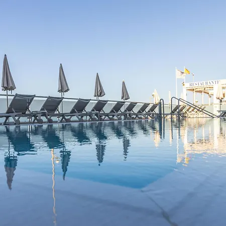 Perla Marina Hotel 4*