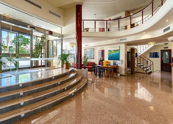 Perla Marina Hotel