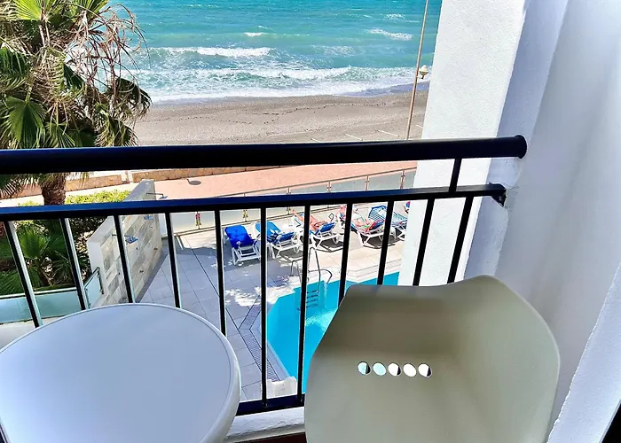 Perla Marina Hotel 4*