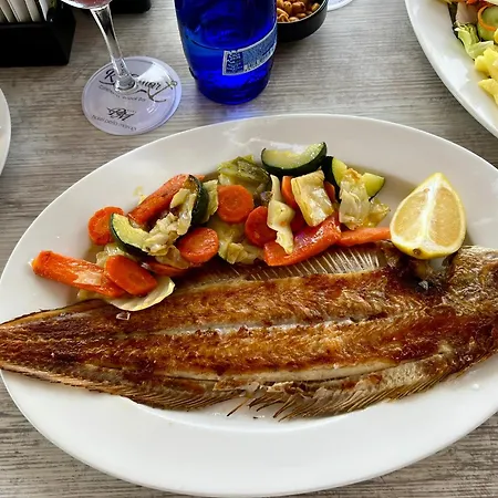 Perla Marina Hotel