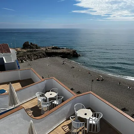 Perla Marina نيرخا