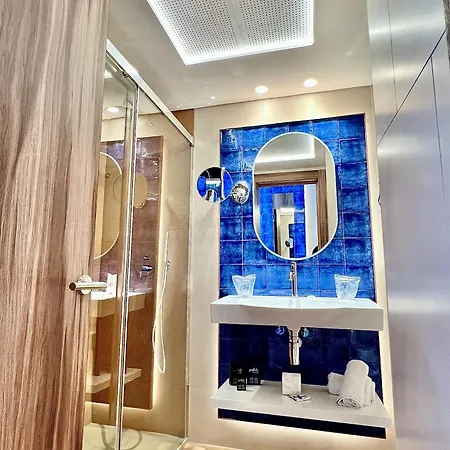 Perla Marina Отель Нерха