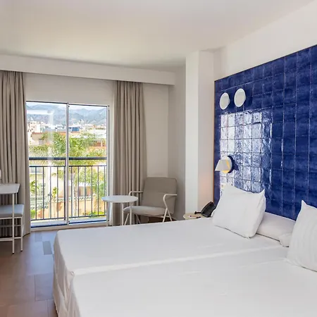 Ξενοδοχείο Perla Marina 4*